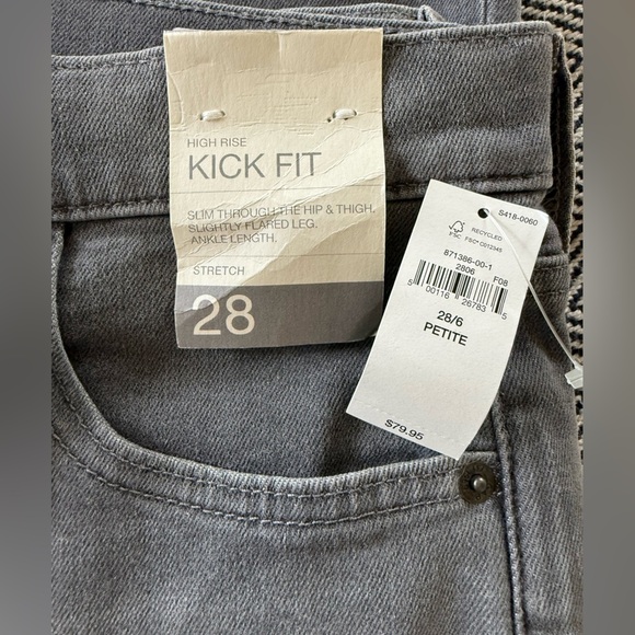 NWT GAP High Rise Kick Fit, Grey Wash - 28/6p - Picture 6 of 9